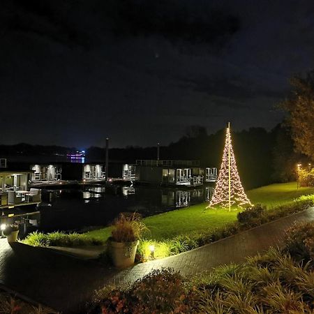Houseboat Marina Mookerplas 4-6 Persons Plasmolen المظهر الخارجي الصورة