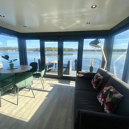 Houseboat Marina Mookerplas 4-6 Persons Plasmolen المظهر الخارجي الصورة
