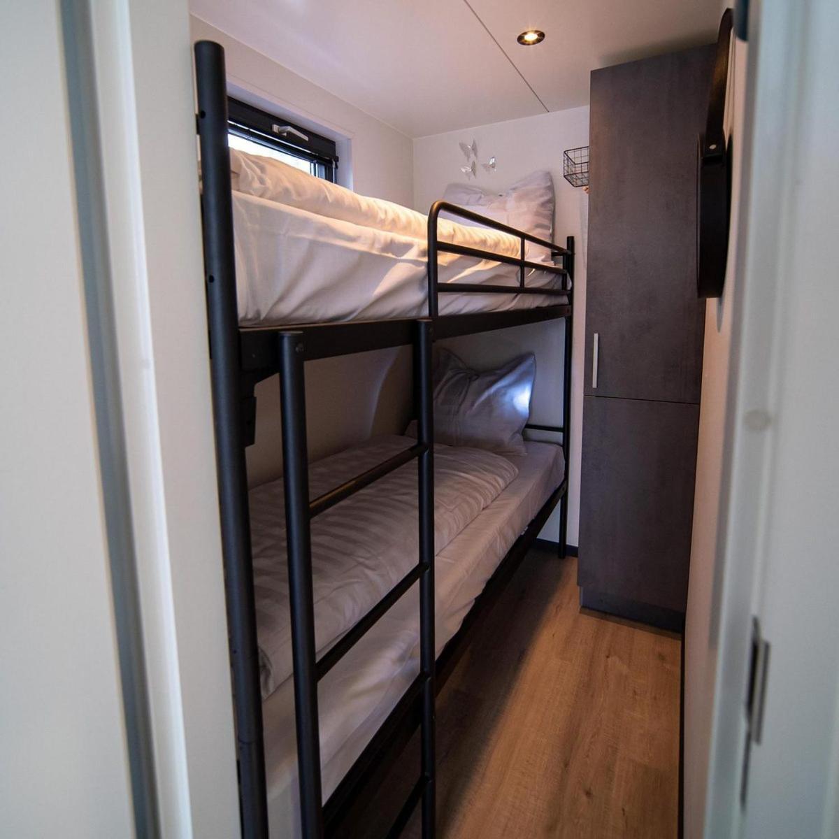 Houseboat Marina Mookerplas 4-6 Persons Plasmolen المظهر الخارجي الصورة