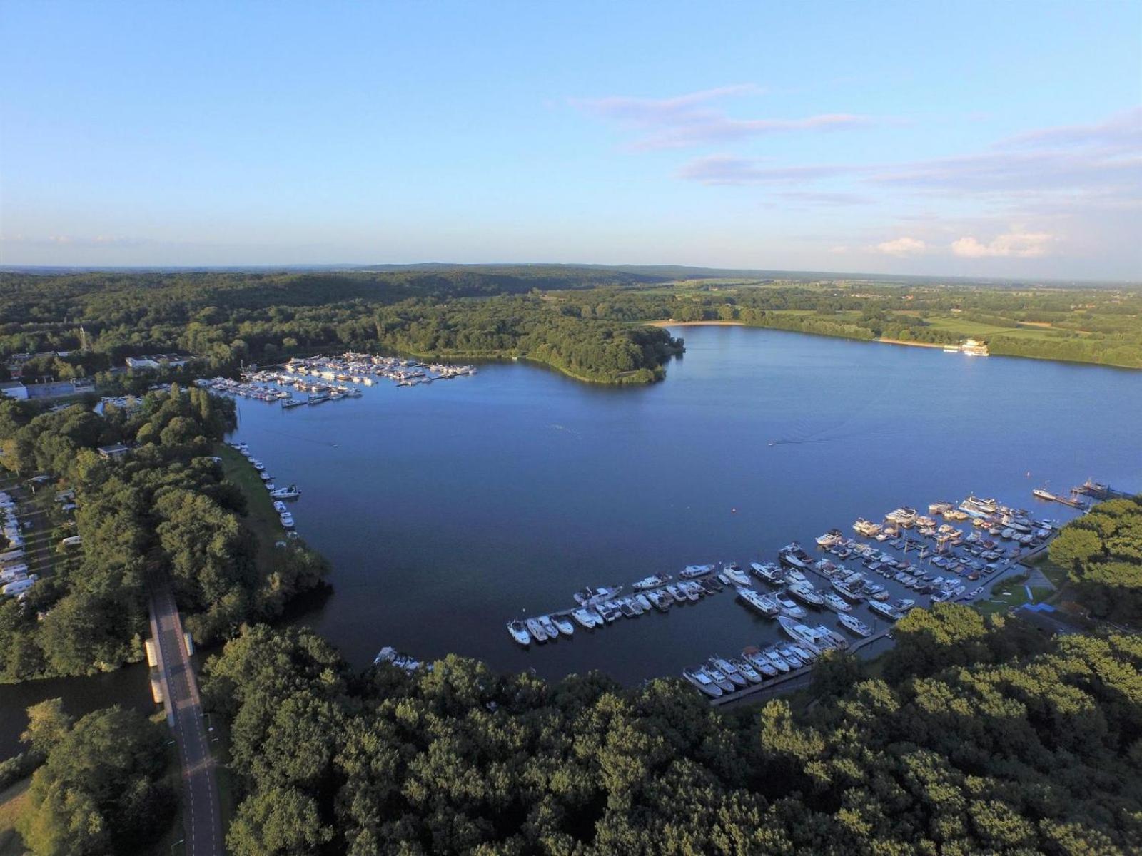 Houseboat Marina Mookerplas 4-6 Persons Plasmolen المظهر الخارجي الصورة
